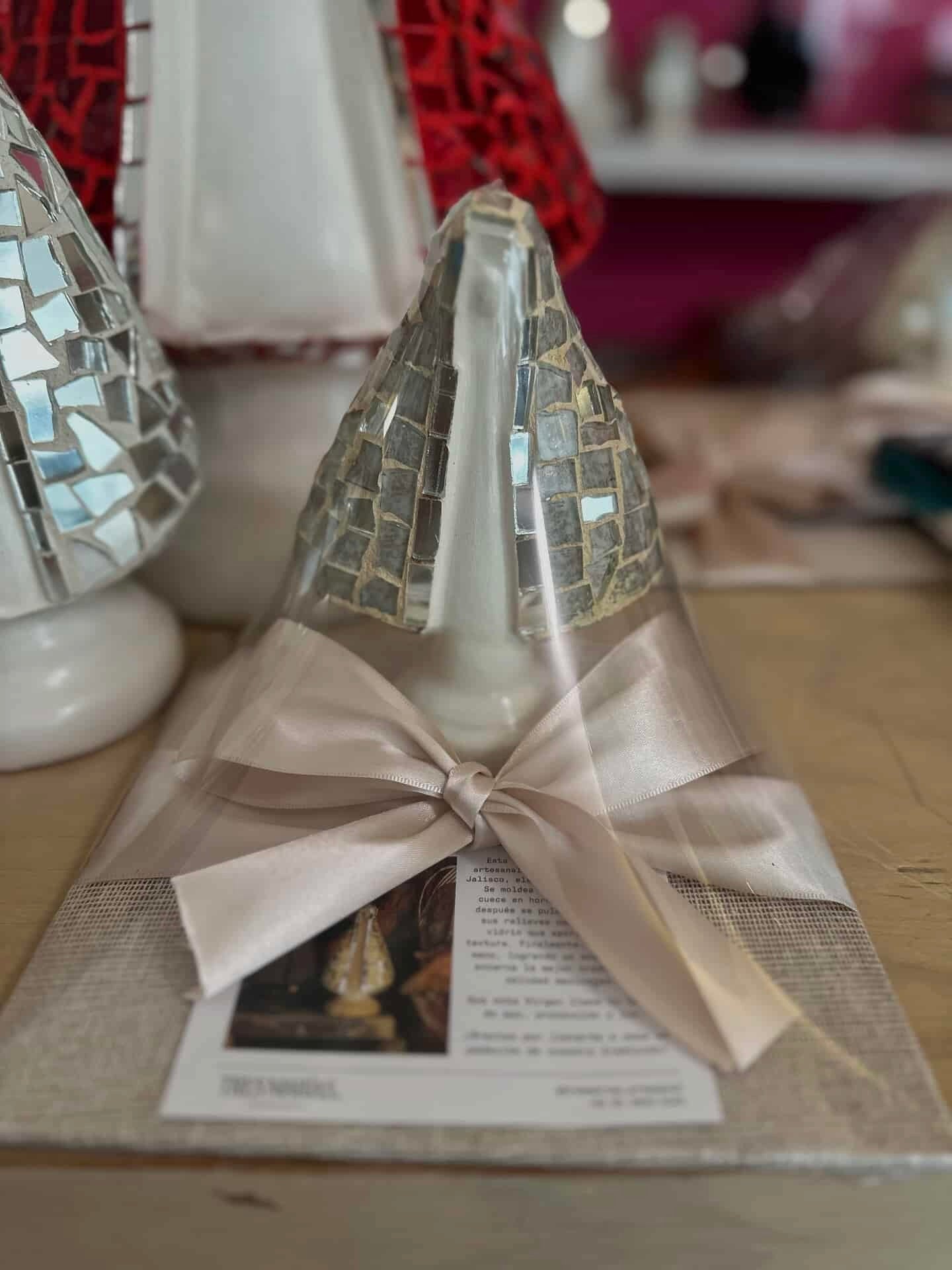 Virgen vidrio roto 1 (16cm)